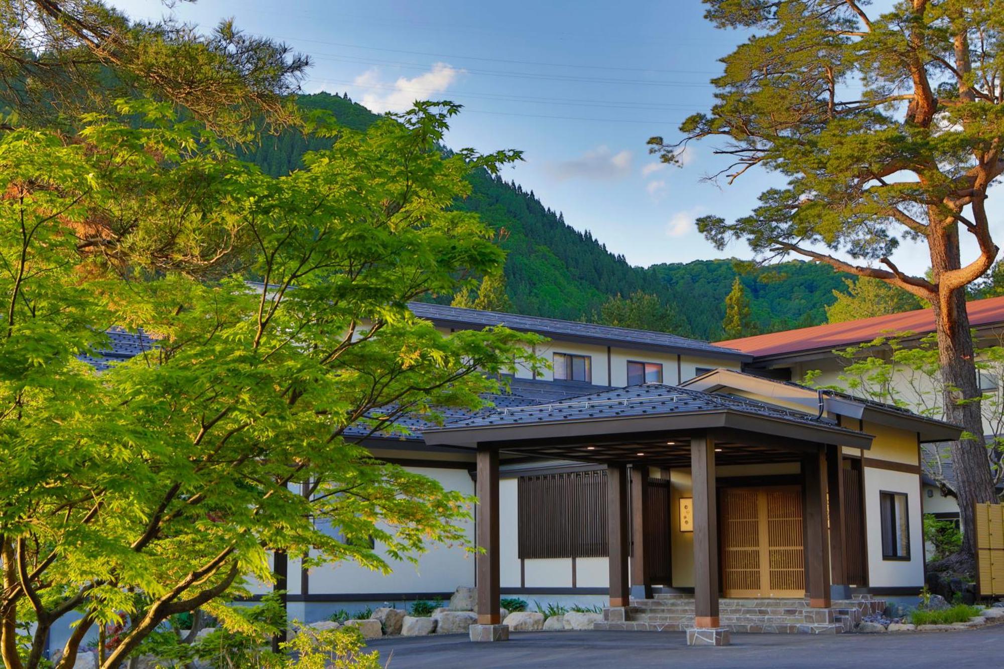 Yukemuri No Yado Inazumi Onsen Yuzawa  Екстериор снимка